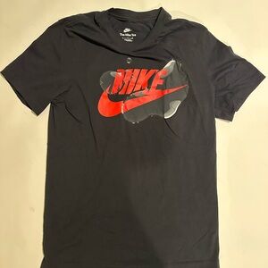 Nike Men's Tee with water droplet logo